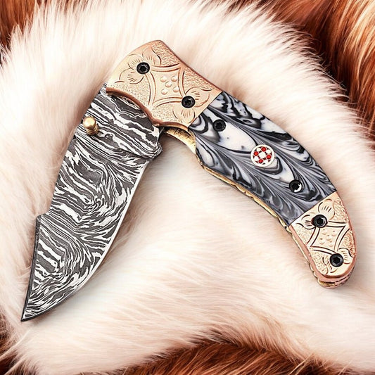 folding knife