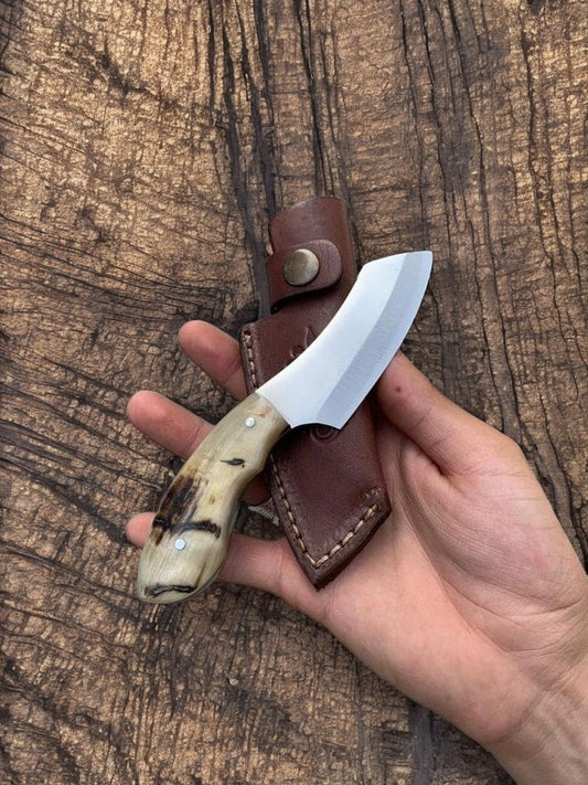 Custom Handmade D2 Steel Skinning Knife – 7.5" with Sheep Horn Handle
