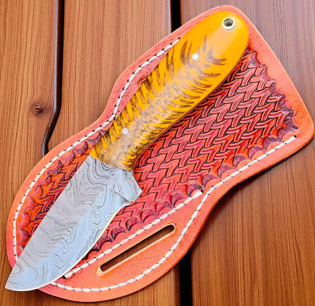 Handmade Damascus Knife in a Belt – 8 Inch Pine-Cone Resin Handle with sheath