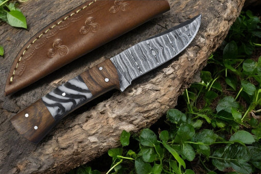 hunting skinning knife