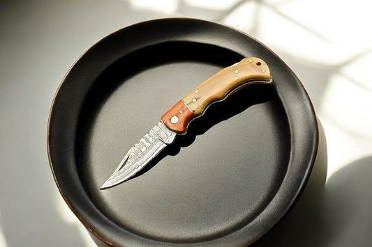 damascus folding knife