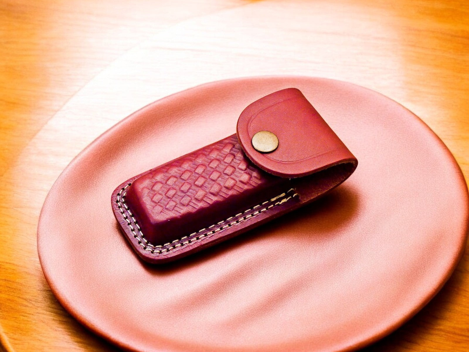 Folding Gut Hook Knife with Leather Sheath and Back Lock