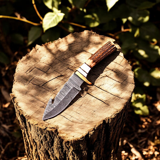 gut hook hunting knife