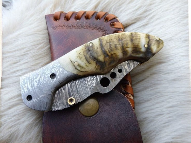 3-inch Damascus Blade Camping Knife with Sheep Horn Handle
