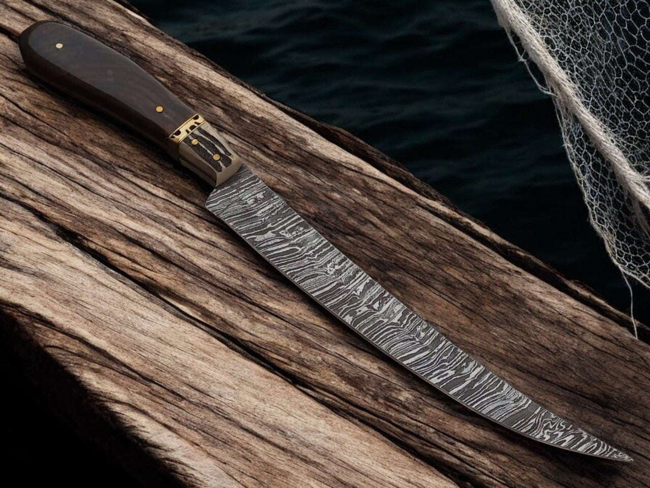 Handmade Fillet Knife with Rosewood Handle and Damascus Steel Blade
