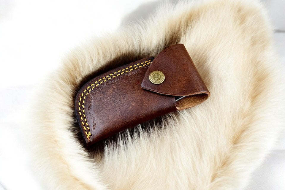 Leather case for safe and stylish pocket knife storage
