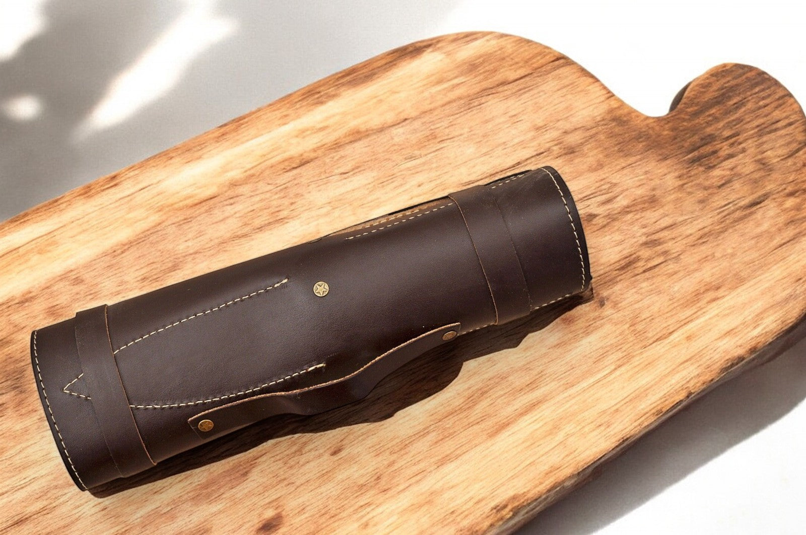 knife in Leather roll