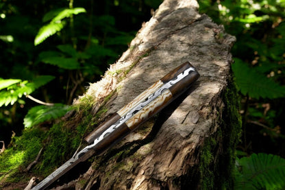  Damascus steel knife
