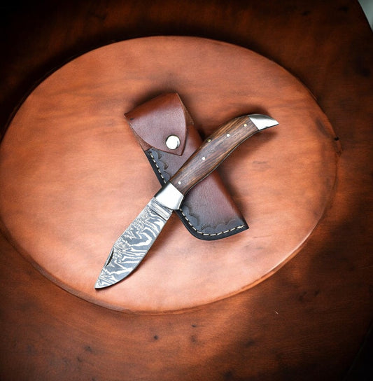 folding knife