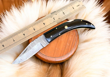 Buffalo Horn Handle Black Pocket Knife with Back Lock Mechanism

