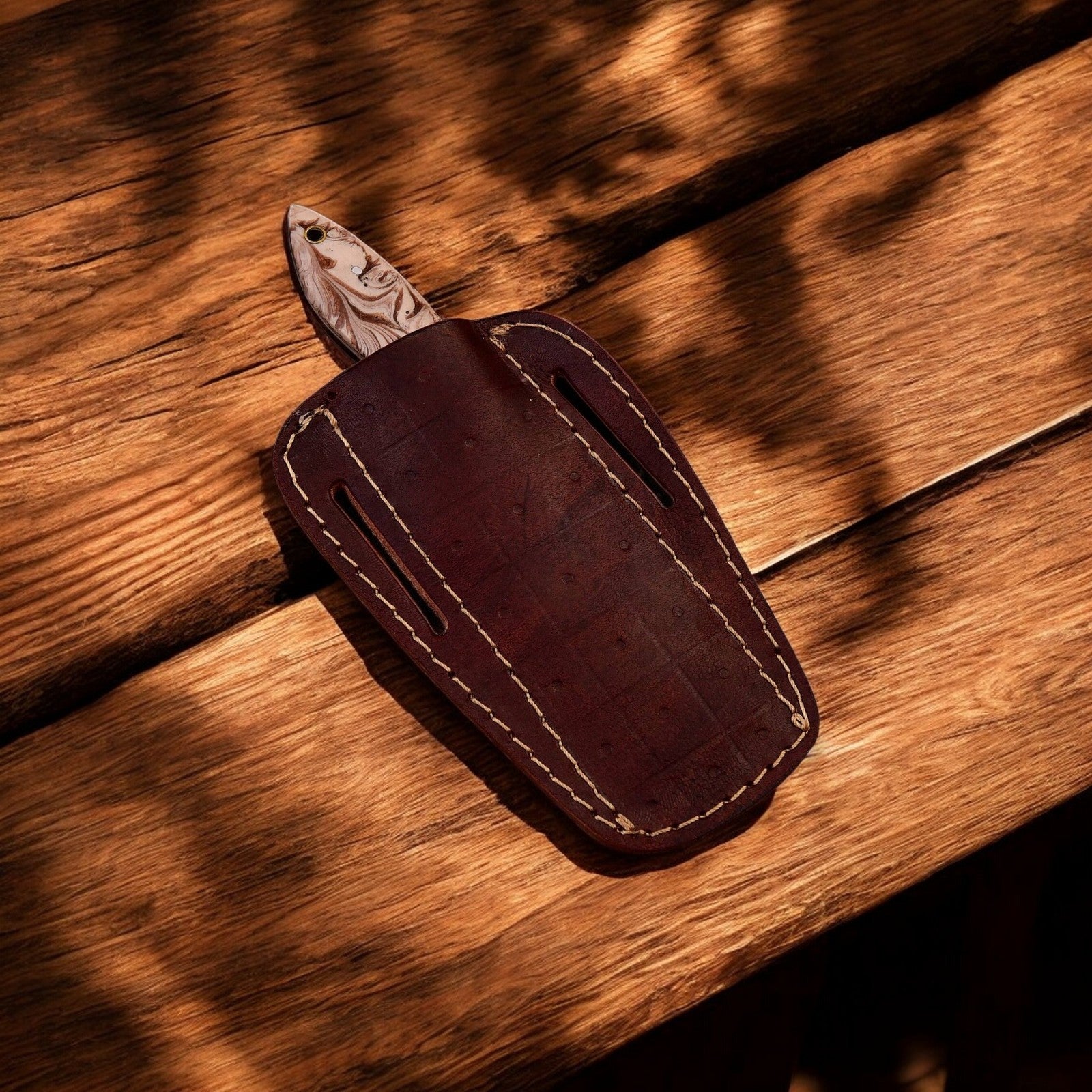 knife in belt