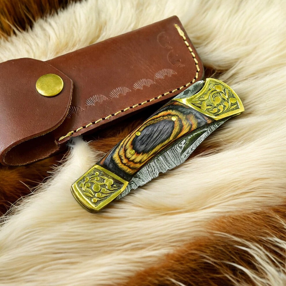 Folded Knife Steel with Back Lock Mechanism and Leather Case
